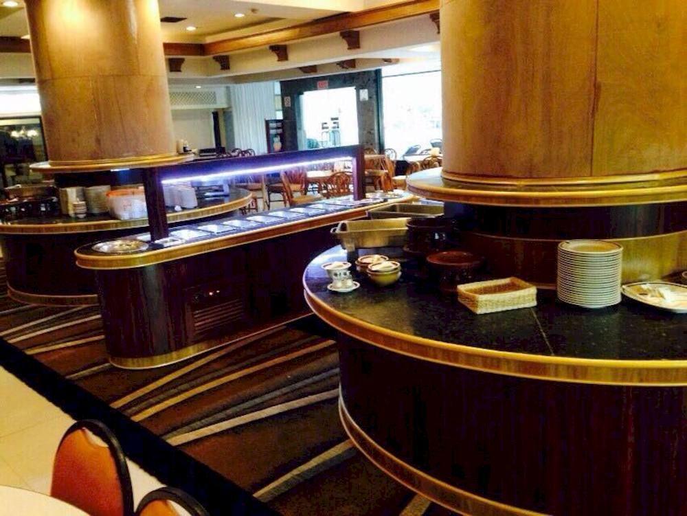 First Pacific Cirrus Hotel Pattaya Buitenkant foto